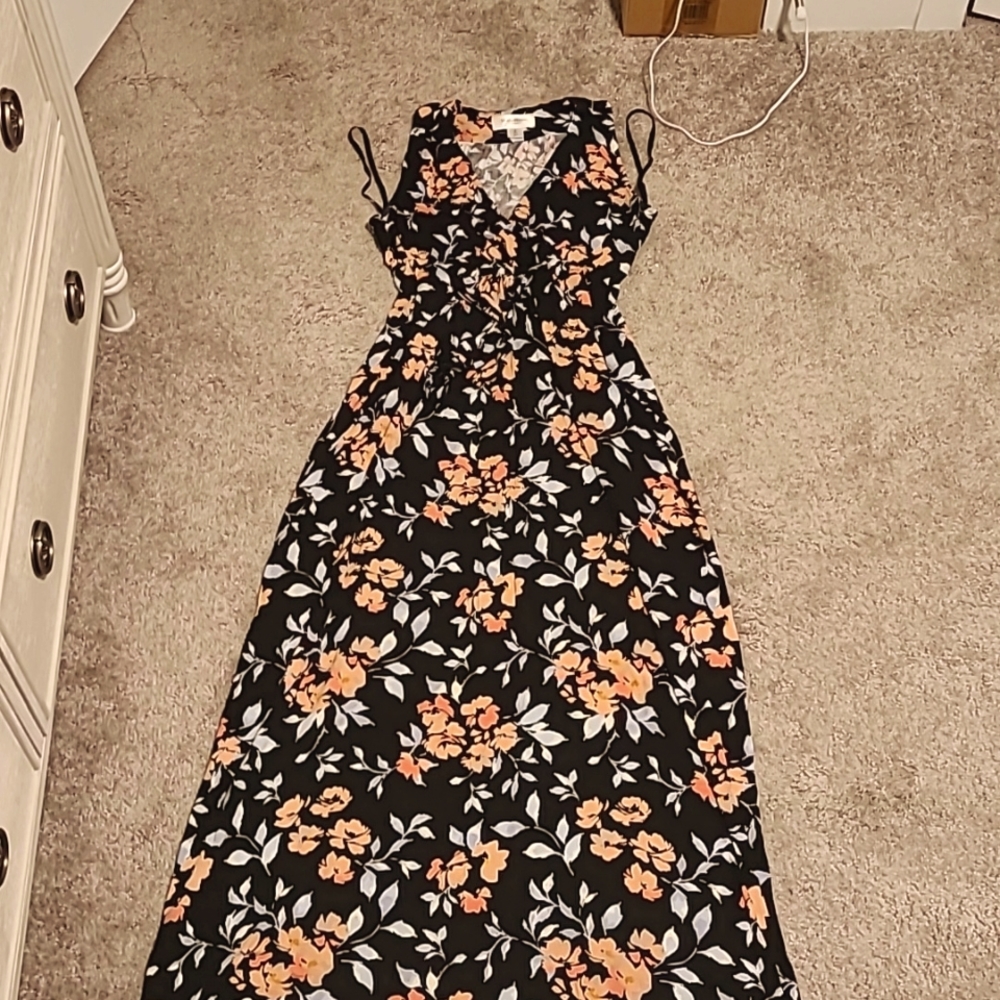 Motherhood maternity dress size small